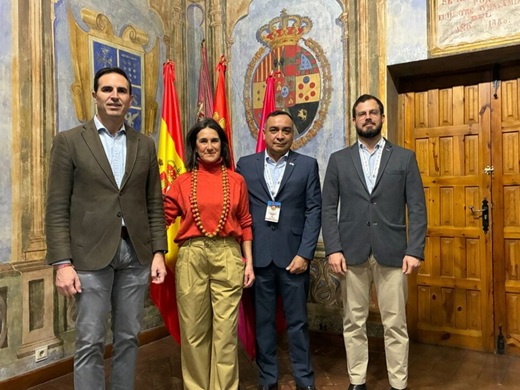 Presentaci&oacute;n del II Congreso Internacional para la Reunificaci&oacute;n de la Hispanidad // La Voz
